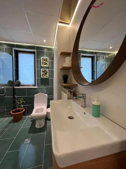 Heart Of The City Chic 2-Bedroom Apartment Bukurešť 0*,